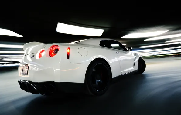 Картинка Nissan, white, gtr, speed, back