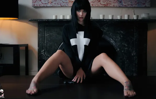 Legs, barefoot, women, Melissa Clarke, sitting, dark hair, looking at viewer, strategic covering