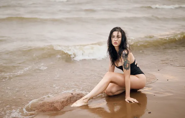 Barefoot, women, wet body, looking at viewer, sensual gaze, arm support, whole body, Vitaly Kostritsa