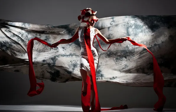 Картинка модница в эксклюзивном платье, emotional portrait of fashion, woman in exclusive dress, эмоциональный портрет