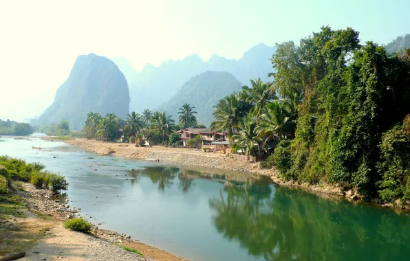 Картинка туман, тропики, река, пальмы, холмы, деревня, поселение, Лаос