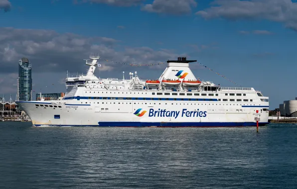 Паром, судно, Brittany Ferries, MV Bretagne