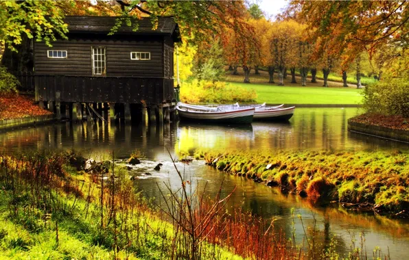 Картинка Herbst, Wald, Boote, Fluss, Bootshaus