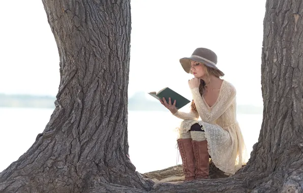 Девушка, фон, книга