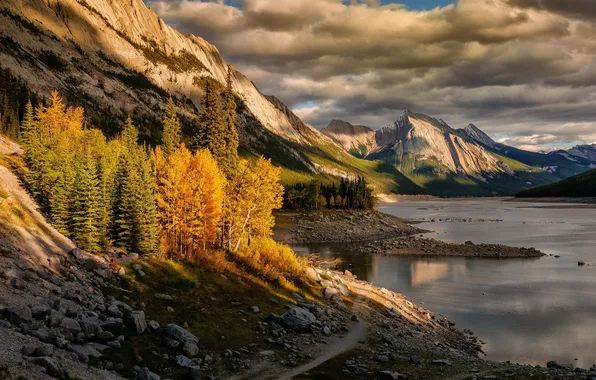 Картинка осень, деревья, закат, горы, природа, озеро, скалы