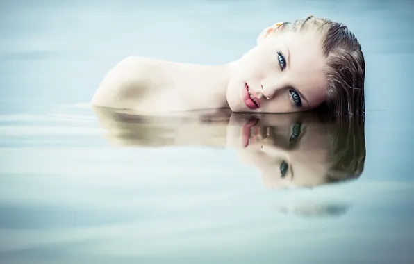 Взгляд, вода, девушка