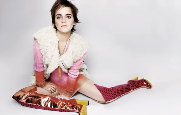 Картинка девушка, сапоги, платье, актриса, шатенка, Эмма Уотсон, Emma Watson