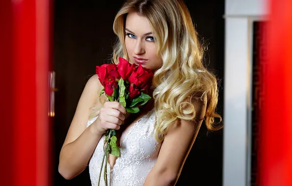 Девушка, цветы, поза, модель, интерьер, блондинка, blond, Natalia Starr