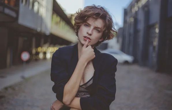 Взгляд, поза, жест, look, pose, милая девушка, cute girl, короткая стрижка