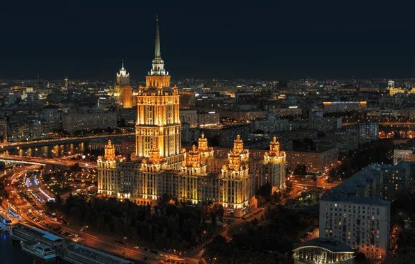 Картинка город, здания, высота, дома, вечер, освещение, Москва, архитектура