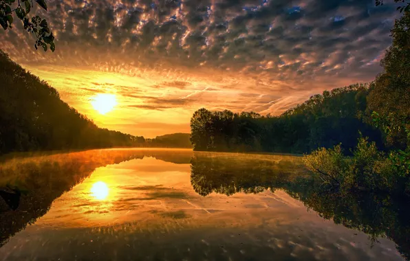 Картинка небо, солнце, облака, деревья, закат, природа, озеро, отражение