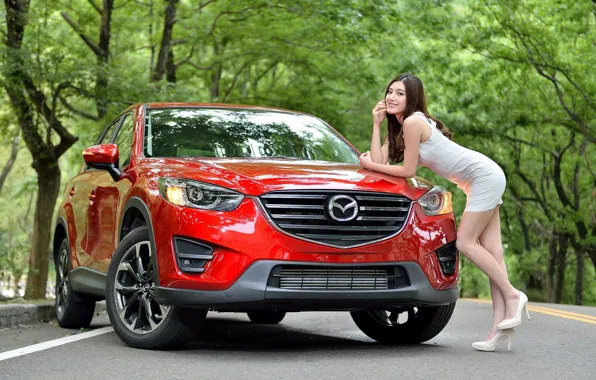 Взгляд, Девушки, Mazda, азиатка, красивая девушка, красный авто, позирует облокотившись на машину