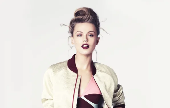 Фон, губы, причёска, style, model, Frida Gustavsson