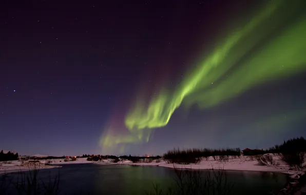 Картинка вода, звезды, снег, деревья, ночь, огни, северное сияние, Исландия