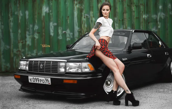 Календарь Sexy Girls & broken Cars 2014