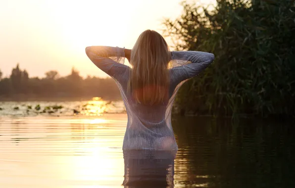 Попа, солнце, деревья, природа, поза, река, рассвет, модель