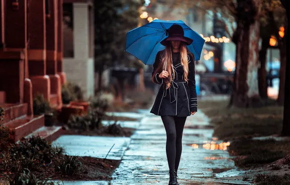 Девушка, зонт, плащ
