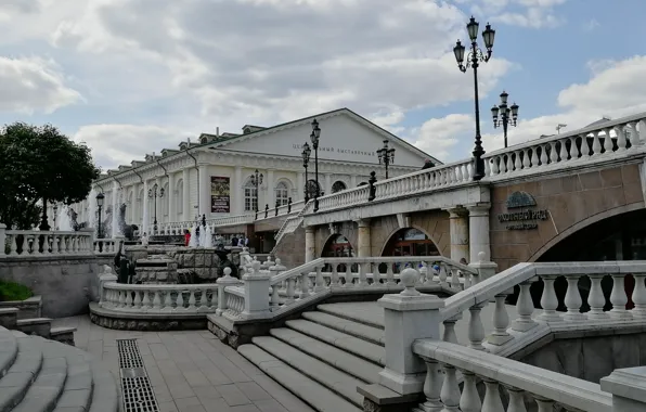 Москва, парк, здание