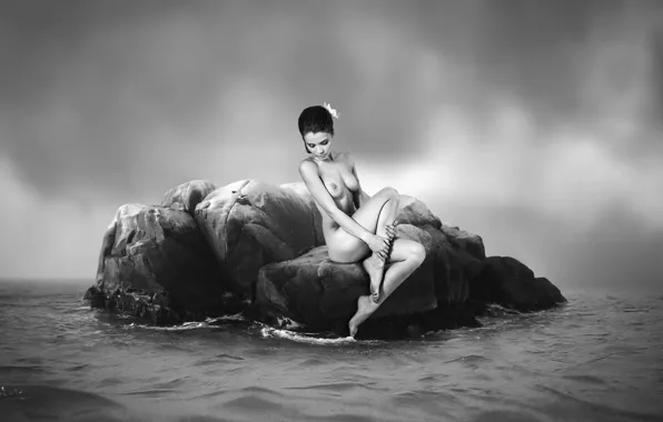 Море, вода, девушка, камни, модель, голая, брюнетка, красавица