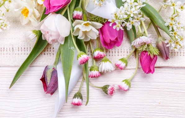 Картинка цветы, букет, весна, colorful, тюльпаны, бутоны, wood, pink