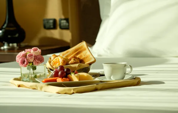 Цветы, кофе, фрукты, тосты, romantic breakfast