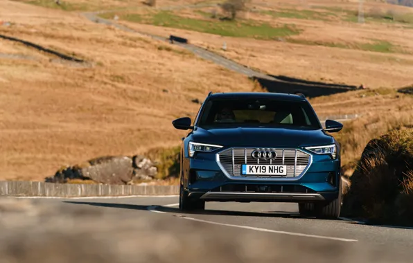 Audi, E-Tron, на дороге, 2019, UK version