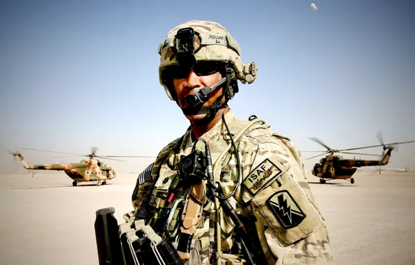 Экипировка, аэродром, Афганистан, офицер, вертолёты, военнослужащий
