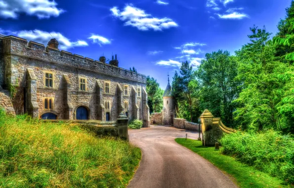 Картинка дорога, трава, деревья, замок, обработка, Великобритания, Chirk Castle