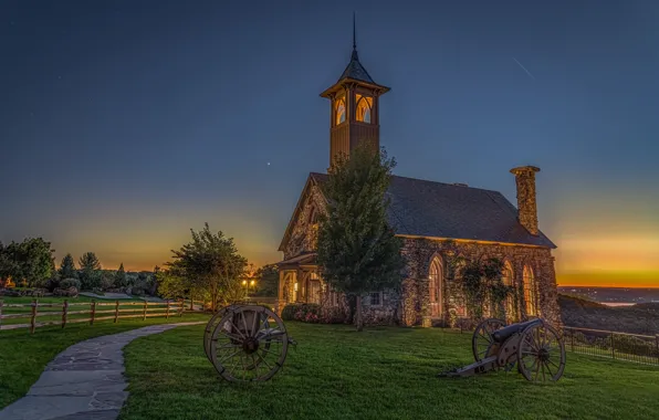 Картинка закат, пушки, Миссури, часовня, лужайка, Missouri, Chapel of the Ozarks, Ридждейл