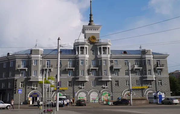 Дорога, Город, Часы, Здание, Магазин, Барнаул, Под шпилем, Вывески