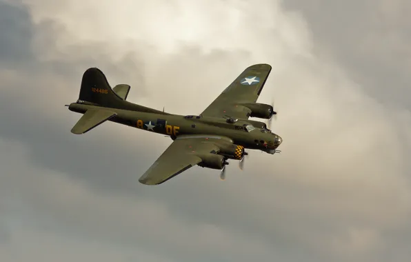 Бомбардировщик, четырёхмоторный, тяжёлый, Flying Fortress, «Летающая крепость», Boeing B-17