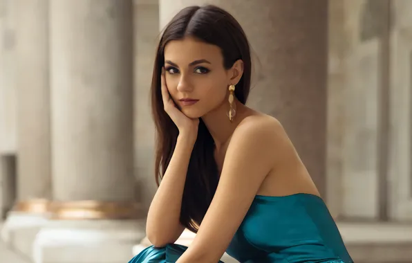 Картинка girl, beautiful, model, look, Victoria Justice, earrings