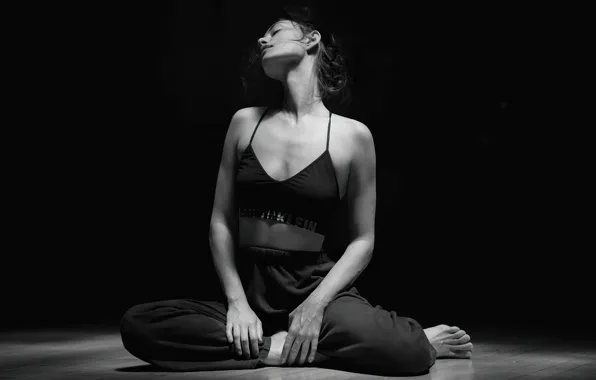 Девушка, поза, фото, черно-белое, Phoebe Tonkin