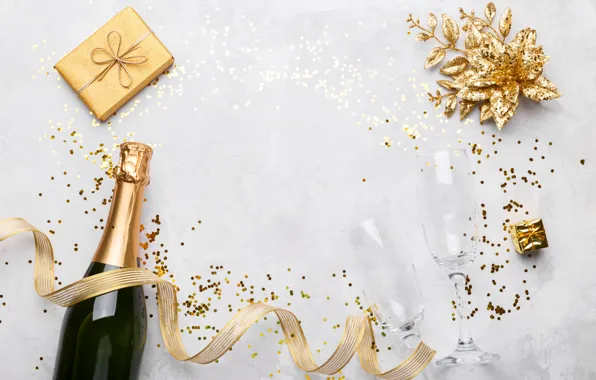 Шампанское «отмечает» день рождения