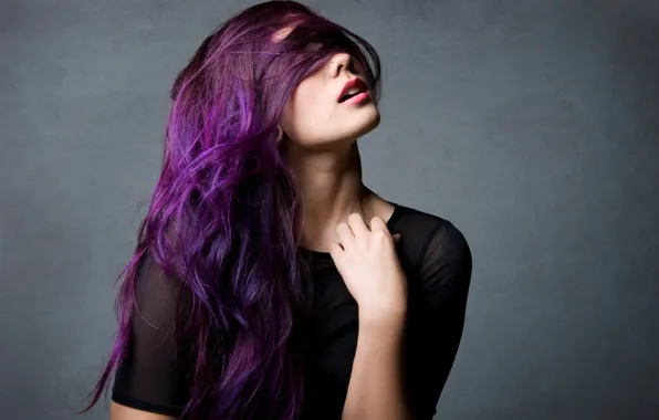 Девушка, пирсинг, локоны, фиолетовые волосы