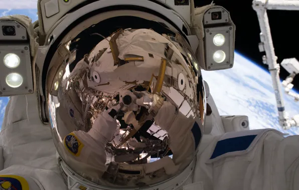 Картинка отражение, США, МКС, астронавт, НАСА, Тома Песке