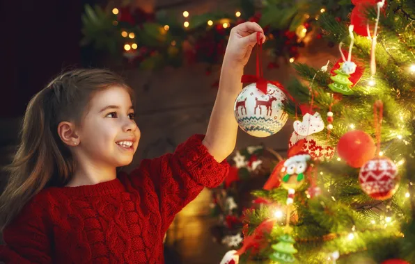 Зима, радость, игрушки, елка, девочка, Новый год, гирлянда, 2018