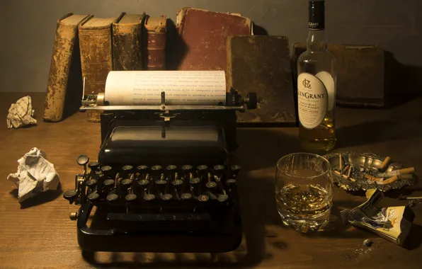 Книги, бутылка, алкоголь, печатная машинка, натюрморт, окурки