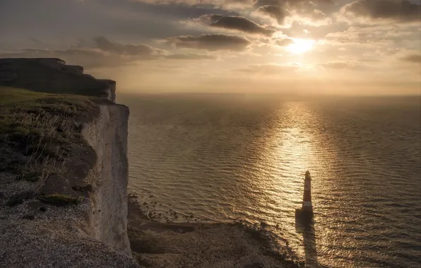 Lighthouse, Sussex, Light Up, Beachy head