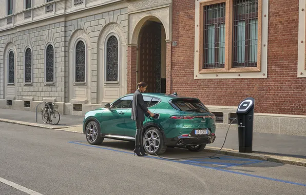 Картинка Tonale, Alfa Romeo, 2023, Alfa Romeo Tonale Veloce Plug-in Hybrid Q4