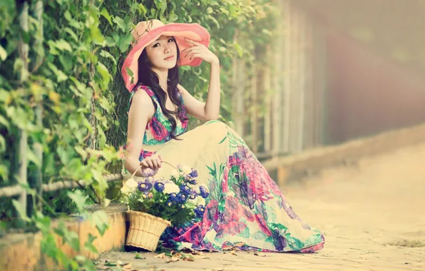 Картинка девушка, улица, корзина, шляпа, платье, азиатка