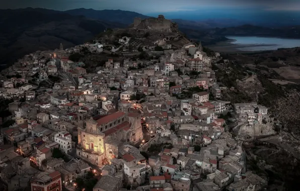 Город, Sicily, Agira