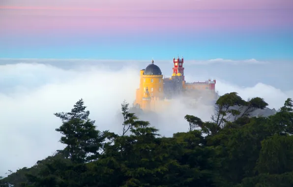 Картинка небо, облака, деревья, туман, замок, утро, Португалия, Пена
