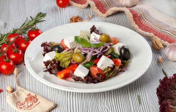Лук, оливки, салат, чеснок, греческий, фета
