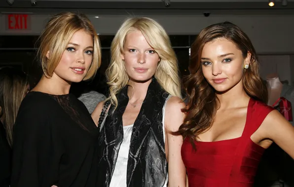 Знаменитости, девушки, Doutzen Kroes, Caroline Winberg, трио, Miranda Kerr