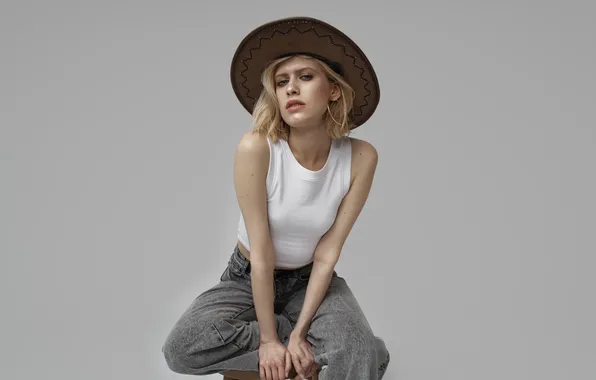 Картинка girl, hat, woman, young, beautiful, model