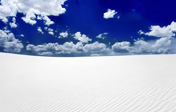 Песок, небо, пустыня