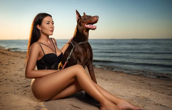 Картинка песок, море, пляж, девушка, поза, собака, ножки, Сергей Гокк