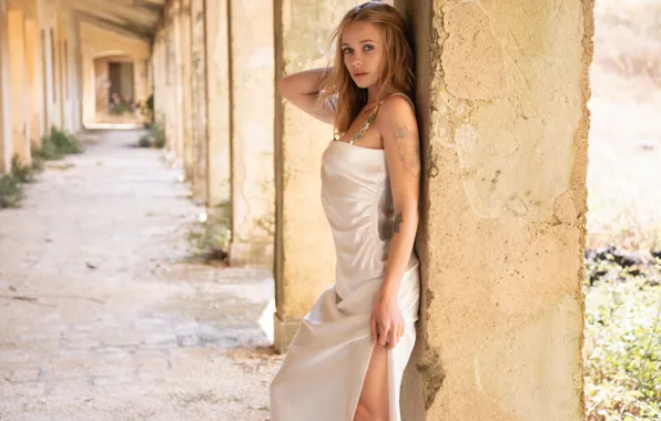Michelle, model, brunette, tattoos, gorgeous, photoshoot, posing, beautiful face