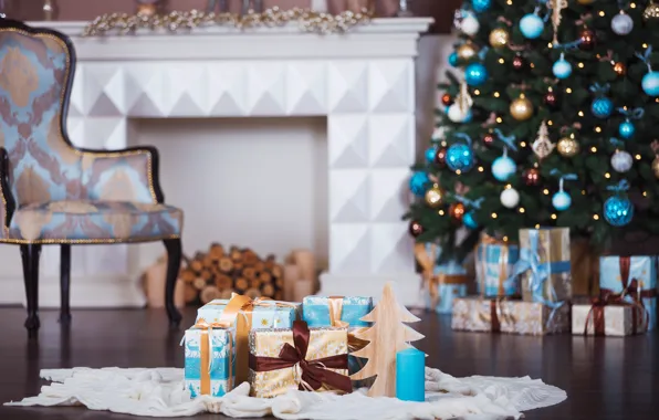 Картинка праздник, подарок, елка, свеча, подарки, Новый год, камин, елочные игрушки